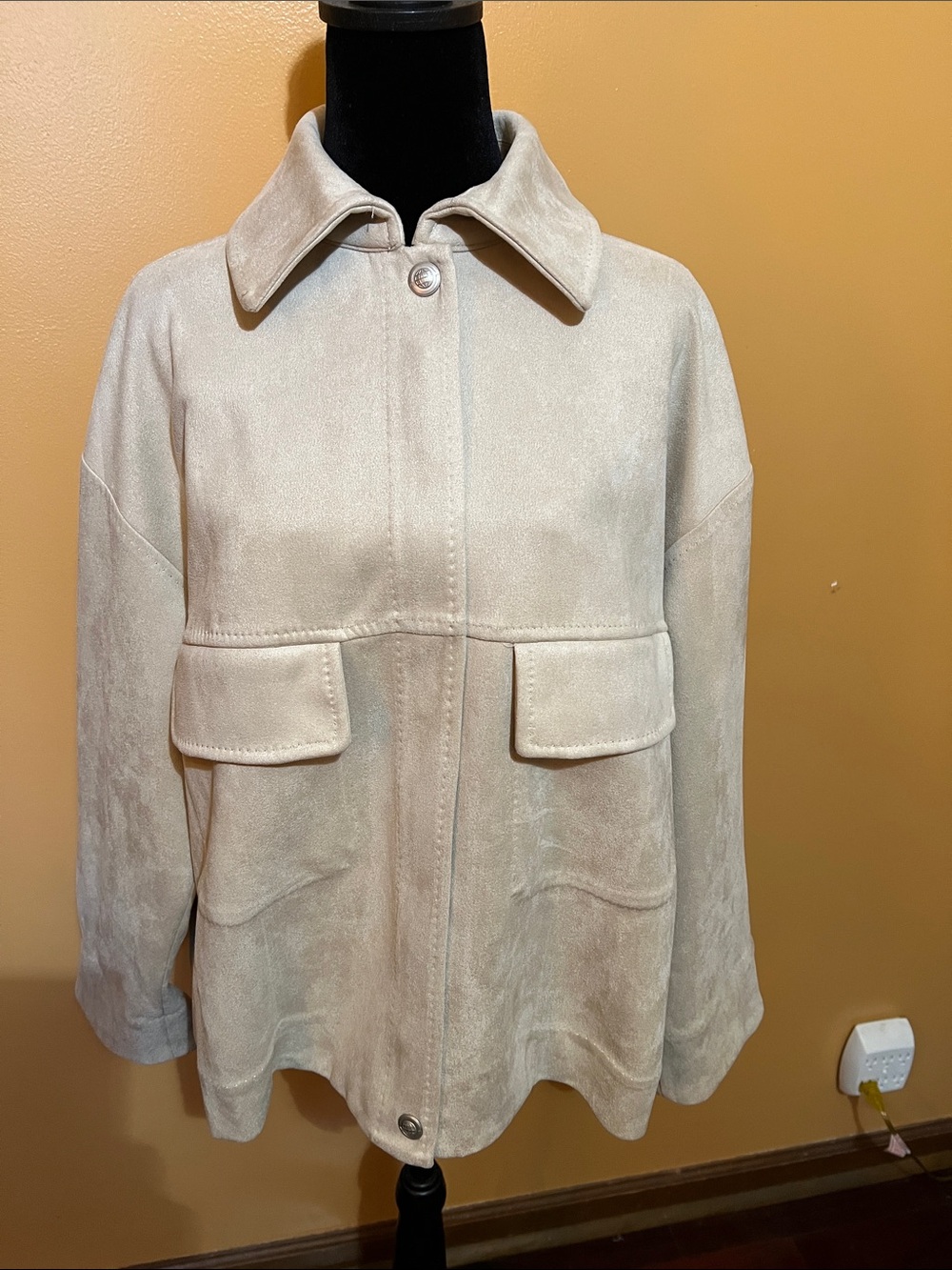MAX STUDIO! Quiet luxury Classic Women's Cream Suede Jacket - Brand